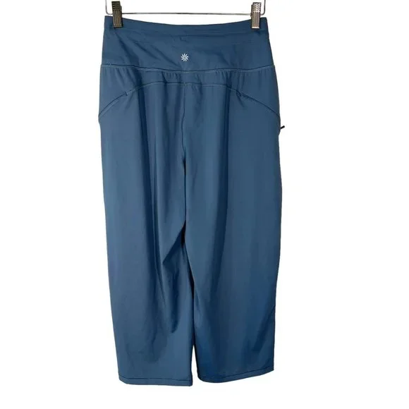 Athleta Grey Ultimate Crop Pantalon 3/4 Pants XS